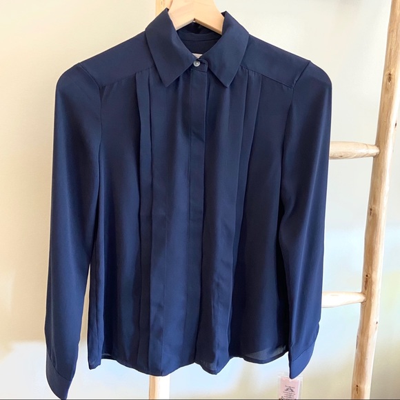 S NANETTE NANETTE LEPORE Pleated Hidden-Button Long-Sleeve Shirt Navy Blue - Picture 2 of 11